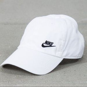 White Nike Ball Cap ❤️